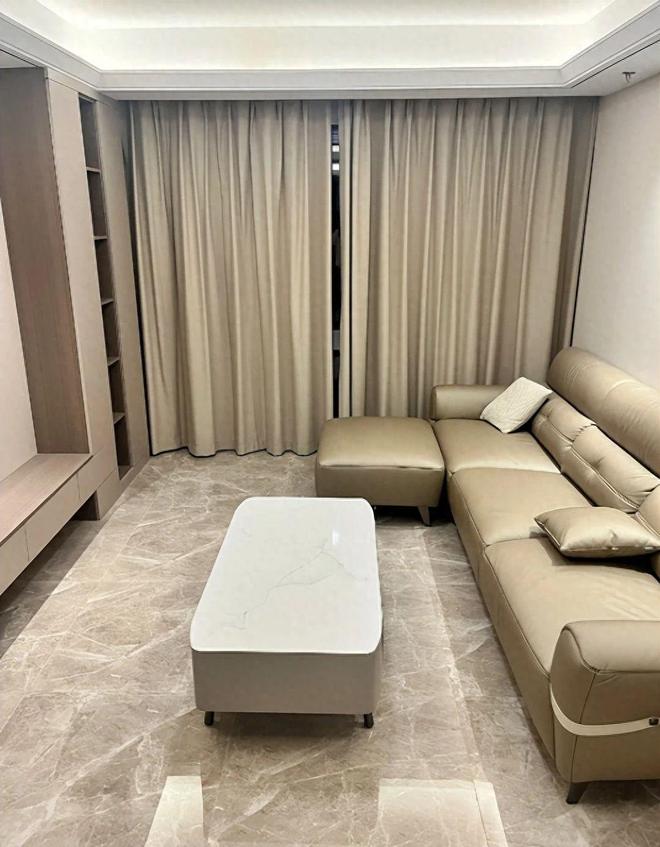 第二套房客厅坚决不放茶几!直接学广州人的做法美观收纳两不误